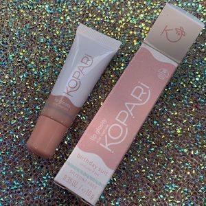 KOPARI lip glossy in birthday suit